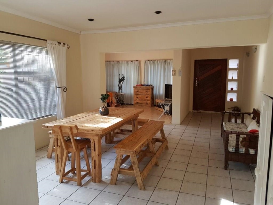 3 Bedroom Property for Sale in Welgelegen Western Cape
